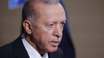 أردوغان يهدد بالرد على الاستفزازات الإيرانية وسط تصعيد تركي