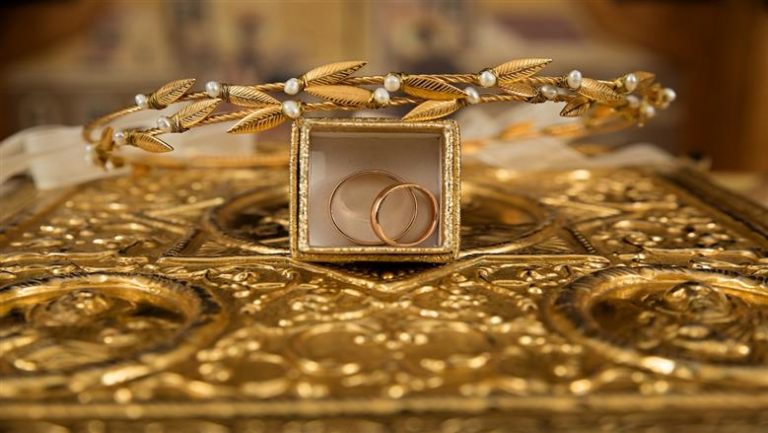 توقعات أسعار الذهب بعد الانخفاض العالمي المستمر هل تتجه نحو التعافي أم تستمر في التراجع
