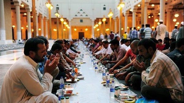 دعاء الإفطار بعد الصيام لتفريج الهموم وتيسير الأحوال في رمضان