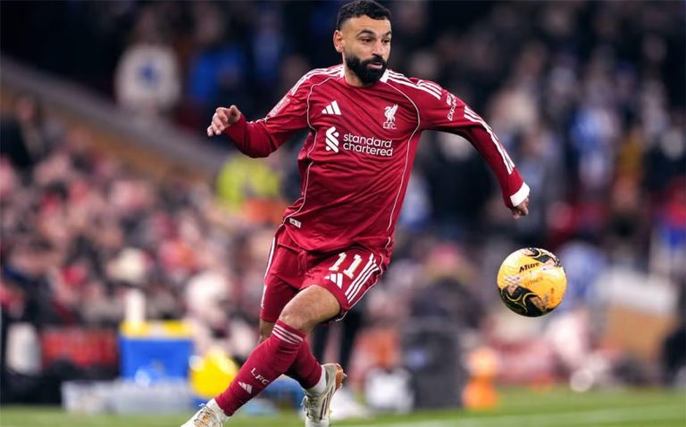 ديلي ميل توضح موقف محمد صلاح من مباراة ليفربول ومانشستر سيتي