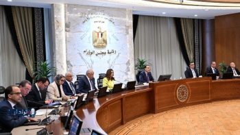 رئيس الوزراء يؤكد على أهمية ترشيد استهلاك الكهرباء واستقرار حركة الأسواق