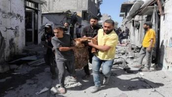 استهداف طائرة إسرائيلية لمركبة شرطة في غزة يسفر عن شهداء وجرحى