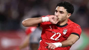 صحيفة إسبانية تنفي اهتمام برشلونة بضم عمر مرموش