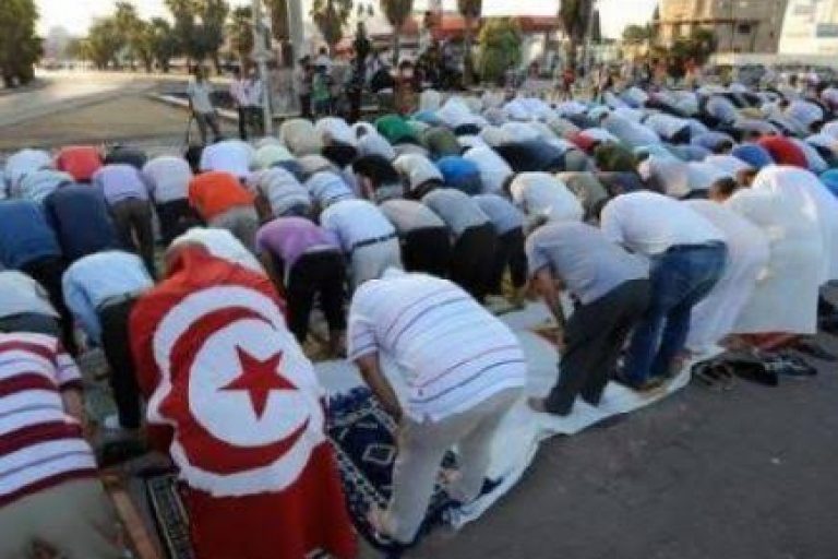 عيد الفطر في تونس الجمعة 20 مارس ومواعيد صلاة العيد في المدن