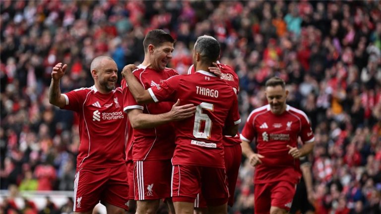 في حضور كلوب.. محمد زيدان يسجل في تعادل ليفربول وبوروسيا دورتموند الخيري