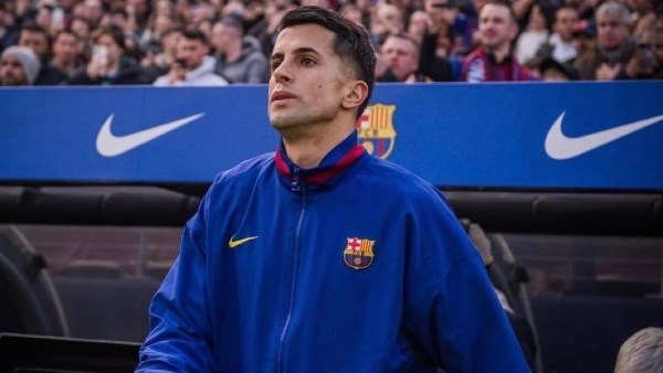 كانسيلو يرفض العودة إلى الهلال ويتمسك بالبقاء في برشلونة