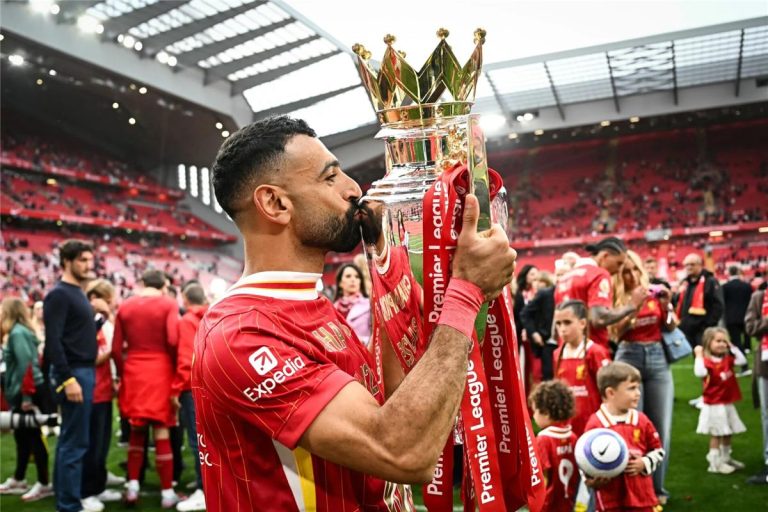 محمد صلاح يتلقى صدمة قوية بعد إعلان رحيله عن ليفربول