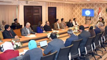 مدير جمعية المحاربين القدماء يؤكد توفير كامل الرعاية لأسر الشهداء ومصابي العمليات الحربية