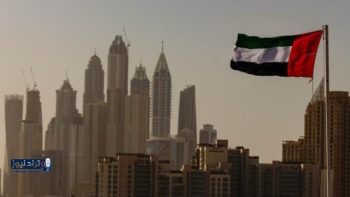 مطر أسود يغطي طهران عقب استهداف إسرائيلي لمنشآت نفطية