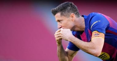 ميلان يأمل في تعثر مفاوضات ليفاندوفسكي مع برشلونة