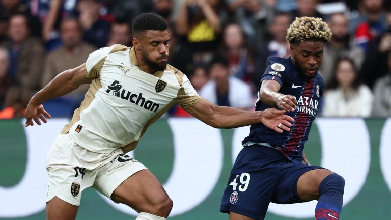 نادي لينس يرفض عرض باريس سان جيرمان بتأجيل مباراة القمة في الدوري الفرنسي من أجل تعزيز الاستعدادات لمواجهة ليفربول في دوري أبطال أوروبا | العربية Goal.com