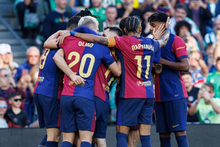 نجم برشلونة يحسم موقفه بشأن الانتقال إلى الدوري الإنجليزي