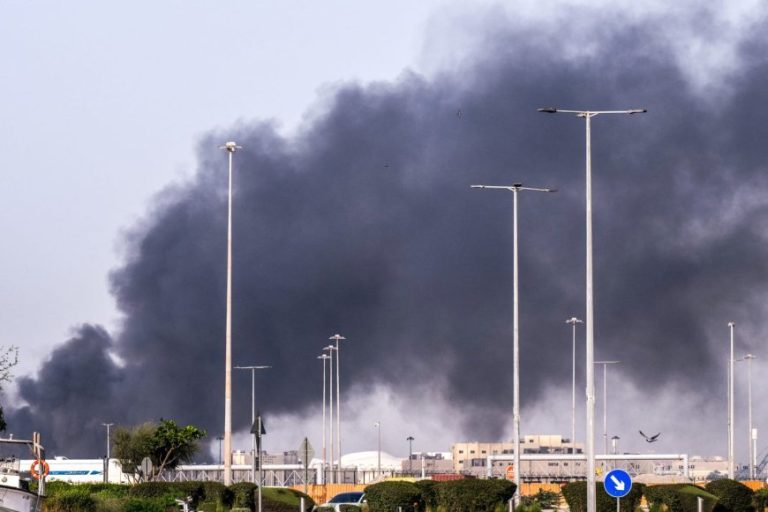 وزارة الدفاع الإماراتية: اعتراض 338 صاروخاً باليستياً و1740 مسيرة إيرانية منذ بدء الاعتداءات