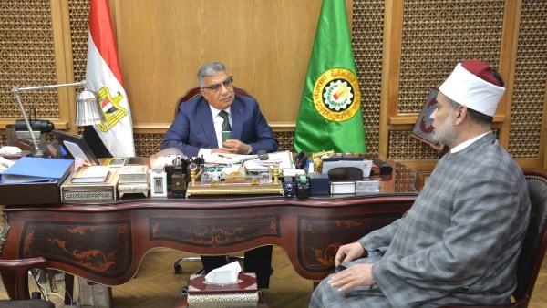 وكيل الأزهر: الإمام الأكبر بصحة جيدة وقريبا سيكون في مكتبه
