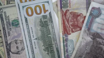 سعر الدولار مقابل الجنيه المصري اليوم الأربعاء 22 أبريل 2026 وسط استقرار في التعاملات