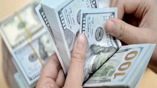 أسعار الدولار أمام الجنيه بالبنوك مع بداية تعاملات اليوم الإثنين 27 أبريل 2026