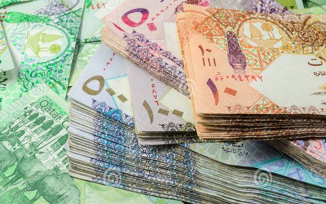 سعر صرف الريال القطري أمام عملات عربية وأجنبية