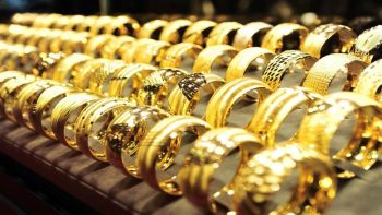 إلى أين تتجه أسعار الذهب في مصر بعد التراجع الأخير؟ تقرير يكشف التوقعات