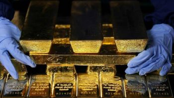 تراجع طفيف لأسعار الذهب في مصر مع بداية تعاملات السبت