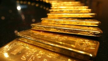 الذهب يتماسك عند مستويات مرتفعة مع الإقبال على الملاذ الآمن – الأسبوع