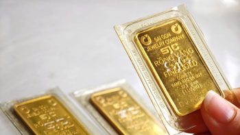 أسعار الذهب اليوم، 27 أبريل: تتقلب الأسعار العالمية بشكل غير منتظم، بينما تظل الأسعار المحلية مستقرة.