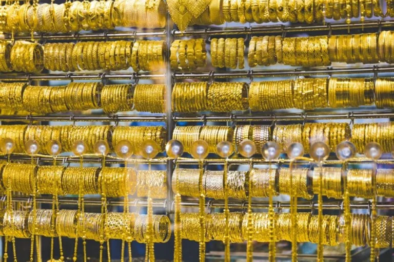 أسعار الذهب في مصر اليوم الاثنين 27 إبريل 2026.. عيار 21 يصعد : CNN الاقتصادية