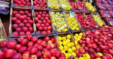 أسعار الفاكهة بالأسواق والمحلات بالأقصر اليوم الاثنين 27 أبريل 2026