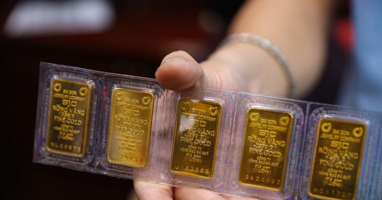 أغلقت أسعار الذهب اليوم، 19 أبريل 2026، الأسبوع على ارتفاع، حيث وصل سعر الذهب في بورصة سان خوسيه إلى 172 مليون دونغ فيتنامي للأونصة.