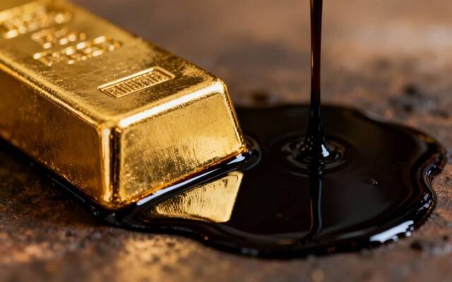 إغلاق هرمز يعيد تشكيل توقعات أسعار الطاقة والذهب عالميًا وسط ترقب الأسواق