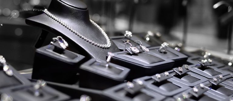 ارتفاع أسعار الفضة في مصر .. عيار 999 يسجل 127 جنيهًا -جريدة المال