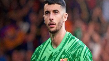 حارس برشلونة يستدعى لمواجهة مصر مع المنتخب