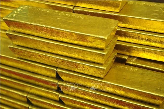 افتتاح جلسة التداول في 23 أبريل: انخفض سعر الذهب في بورصة SJC بمقدار 800,000 دونغ فيتنامي للأونصة، أي بزيادة قدرها 19 مليون دونغ فيتنامي عن أسعار الذهب العالمية.