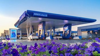 «الإمارات» تُثبّت أسعار الديزل في مايو وتُجري تعديلاً محدوداً على الجازولين