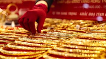 انخفض سعر الذهب بشكل حاد ثم ارتفع بشكل كبير، كاشفاً عن نمط غير معروف.