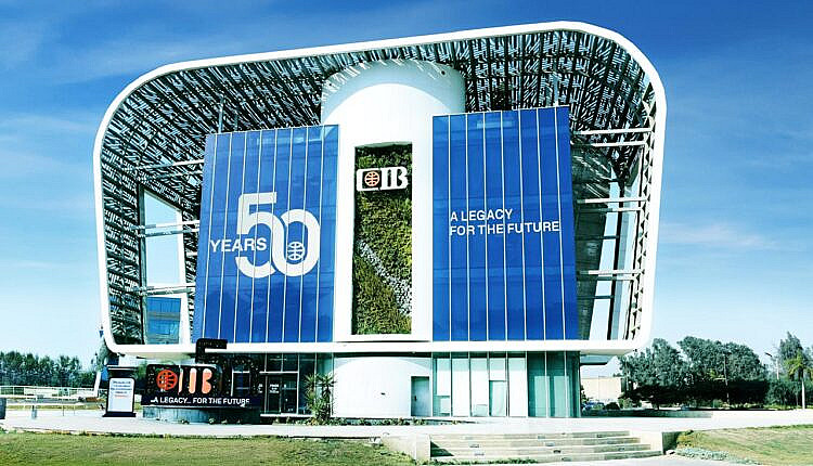 بفائدة تصل لـ 4.5%.. تفاصيل أحدث عائد لشهادة الادخار الدولارية من بنك CIB