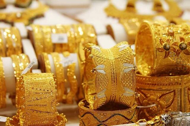 تراجع أسعار الذهب في مصر بختام التعاملات.. والجرام يفقد 75 جنيهًا