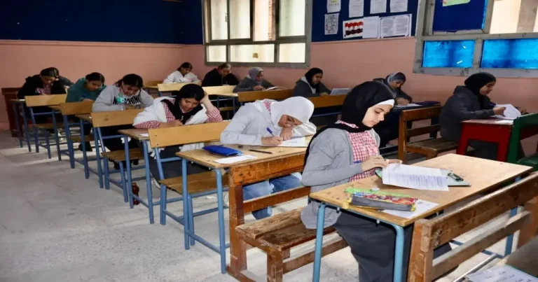 جدول امتحانات الصف الثاني الإعدادي محافظة الغربية الترم الثاني 2026 لطلاب العربي واللغات