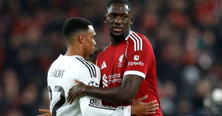 رغم رفض سابق.. كوناتي مدافع ليفربول ينتظر عرضاً من ريال مدريد