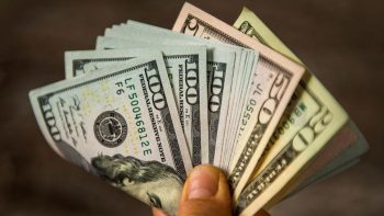 سعر الدولار أمام الجنيه المصري اليوم السبت 18 أبريل 2026