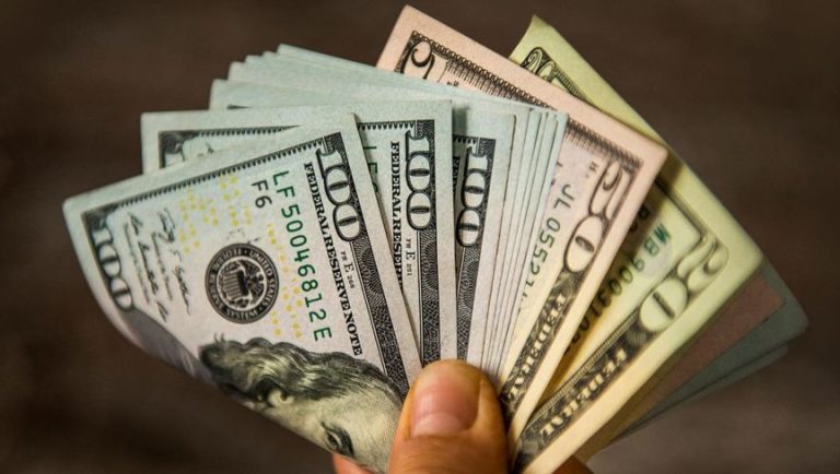 سعر الدولار أمام الجنيه المصري اليوم السبت 18 أبريل 2026