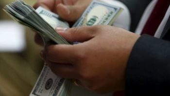 سعر الدولار اليوم السبت.. استقرار ملحوظ بالسوق المصرفي