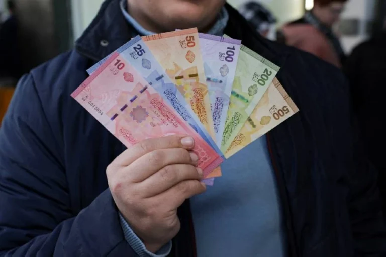 سعر الدولار اليوم في سوريا الجمعة 24 أبريل 2026.. انخفاض الليرة : CNN الاقتصادية