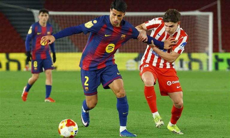 ضربة محتملة لبرشلونة.. كانسيلو يفكر في العودة إلى بنفيكا