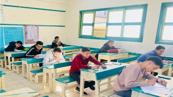 ضوابط امتحانات شهر إبريل 2026 لطلاب صفوف النقل