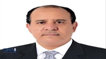 سيف الحاضري: حل أزمة مرتبات الجيش يحتاج إلى قرار سياسي حاسم