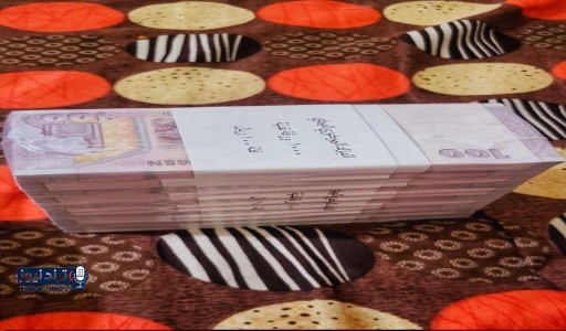 عين عدن | الأخبارية | محافظ صعدة يعلن صرف مرتبات الموظفين النازحين لثلاثة أشهر