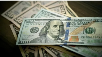 متوسط سعر الدولار يتراجع 8 قروش.. والبيع يسجل 51.79 جنيه