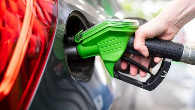 مع ارتفاع الأسعار.. 5 سيارات جديدة تقلل استهلاك البنزين في مصر