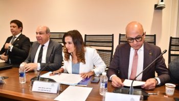 وزير الطيران يكشف سر ارتفاع أسعار «تذاكر العودة» من الخليج -جريدة المال