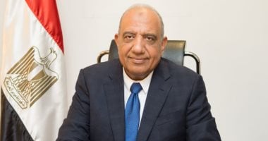 وزير الكهرباء يحسم الجدل: المحاسبة بسعر التكلفة للعداد الكودى بدأ من أبريل.. محمود عصمت لـ اليوم السابع: كل ما يتردد بشأن تحصيل فرق التكلفة بأثر رجعى غير صحيح.. والعدادات مسبوقة الدفع تحاسب بنظام الشرائح